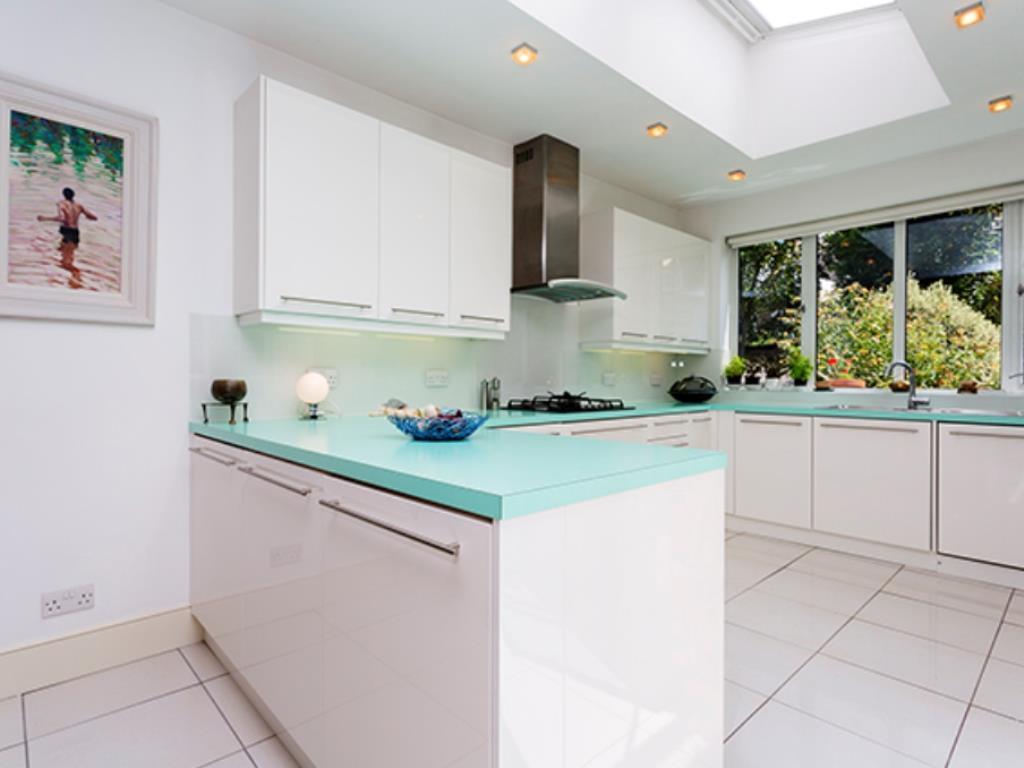 Veeve - House Dyne Road - Kilburn Londra