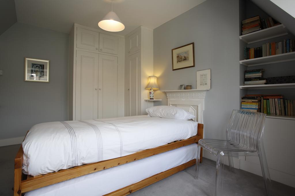 Veeve - House Dyne Road - Kilburn * Londra